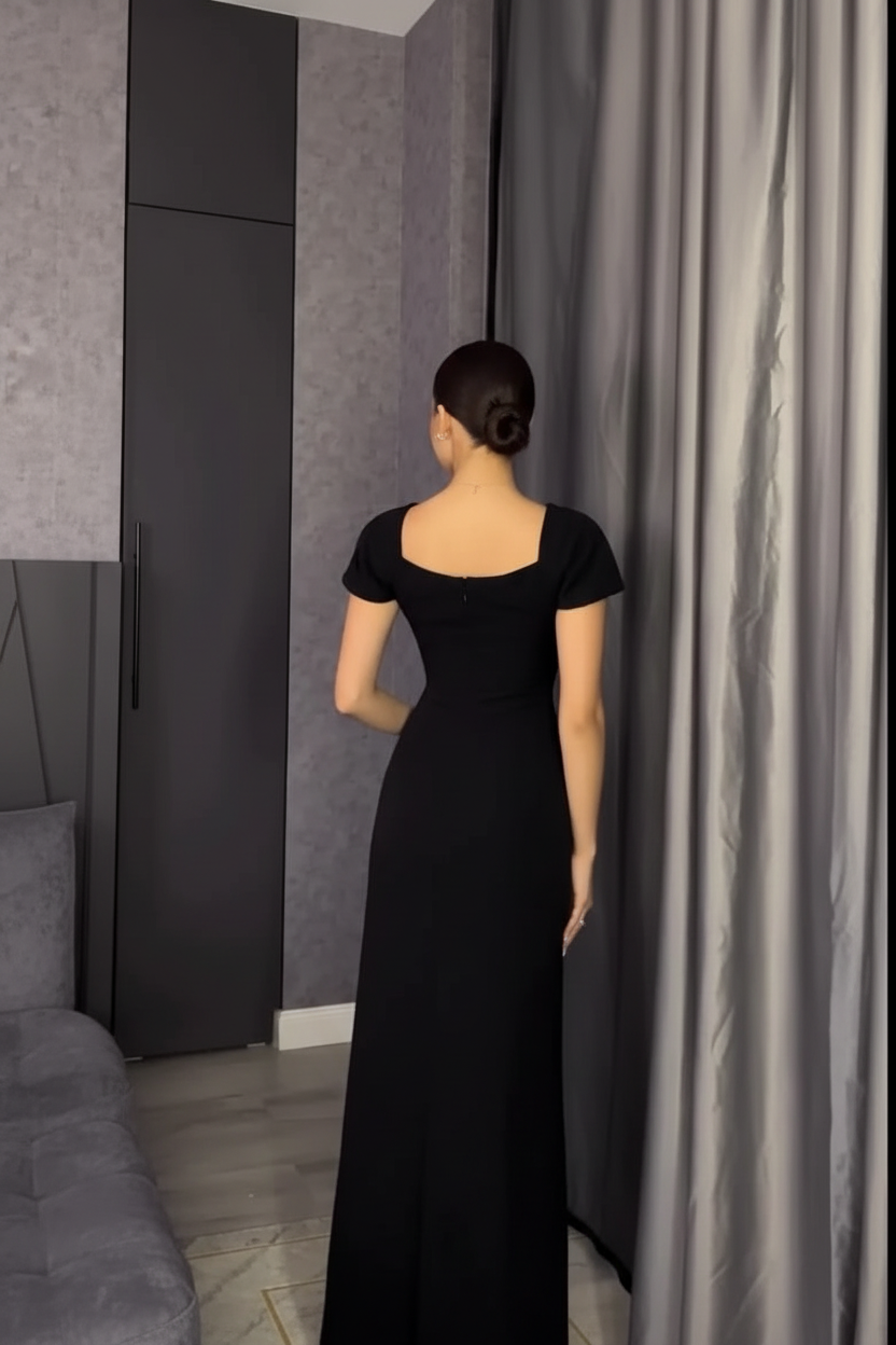 Black Musa Dress